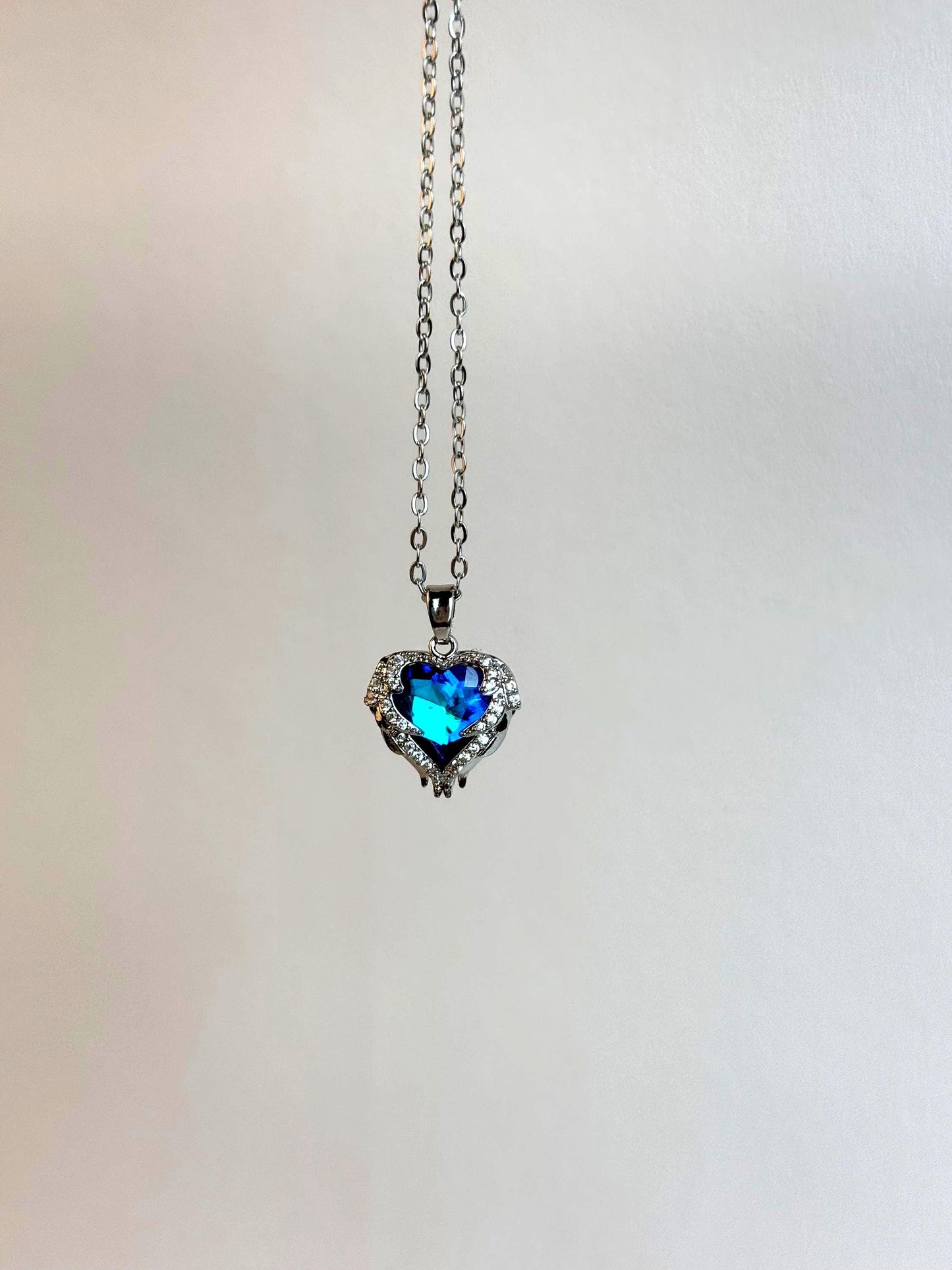 Heart of the Ocean Necklace