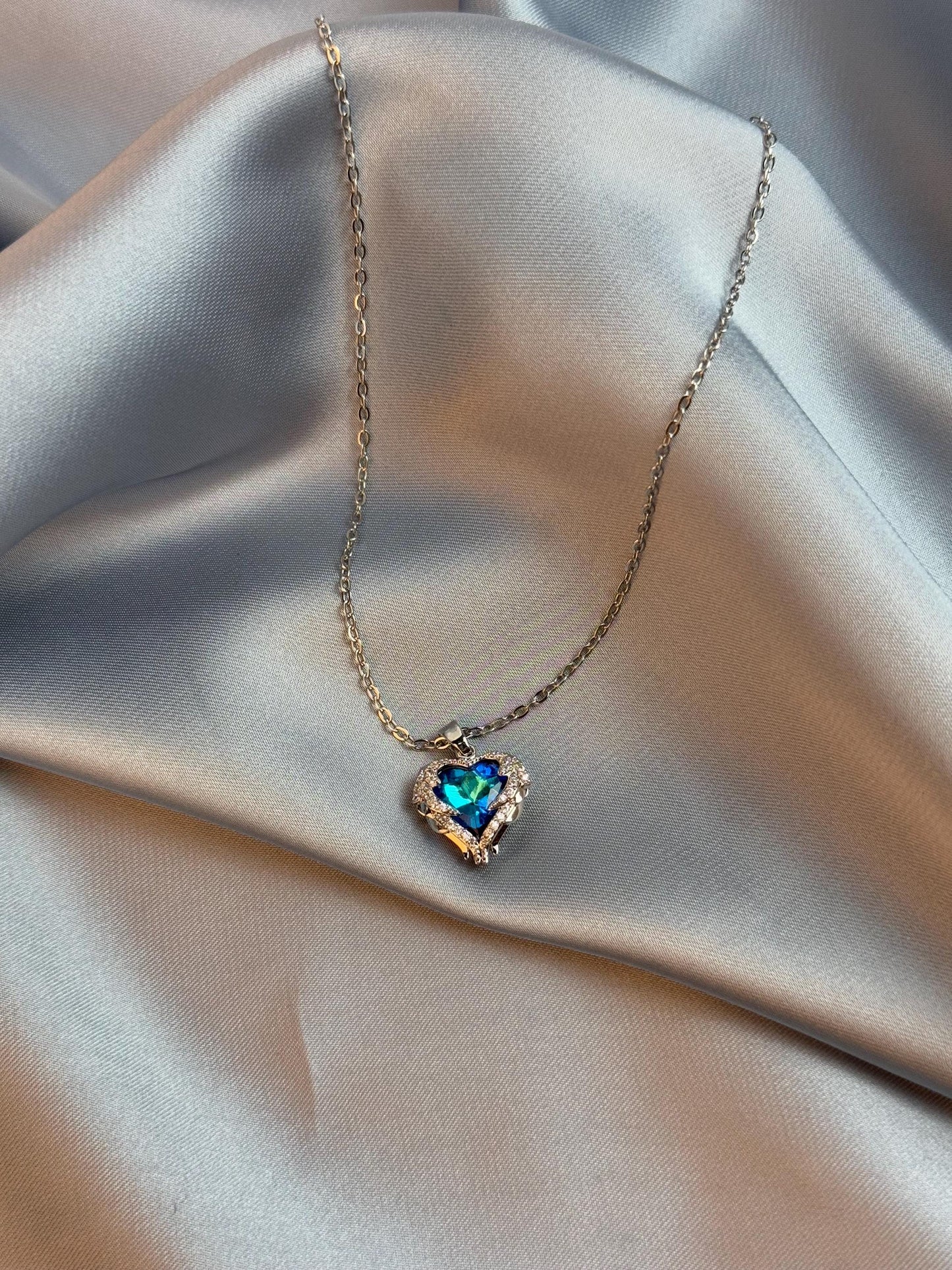 Heart of the Ocean Necklace