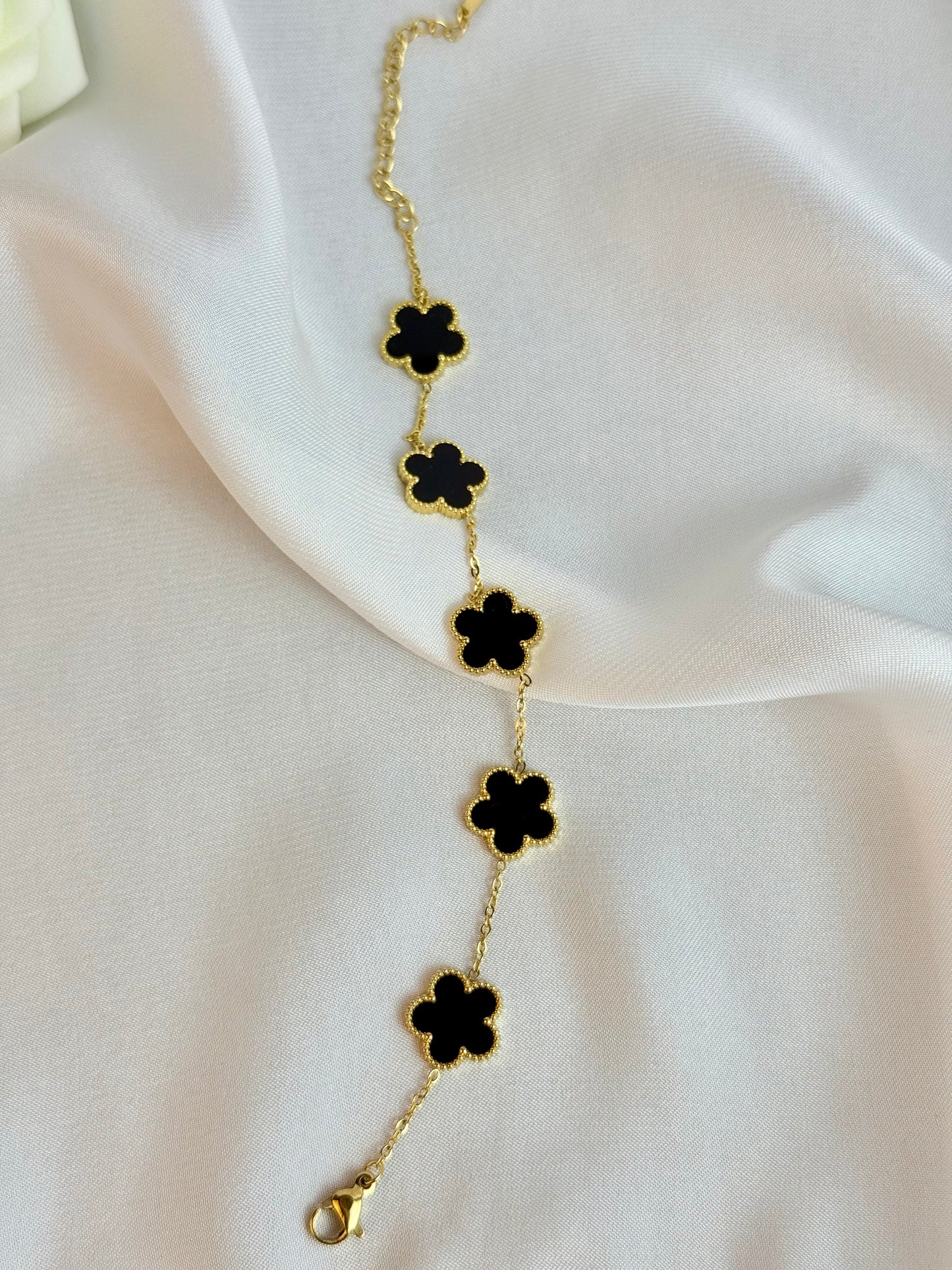 Five Leaf Clover Bracelet Black - Lucky Bracelet