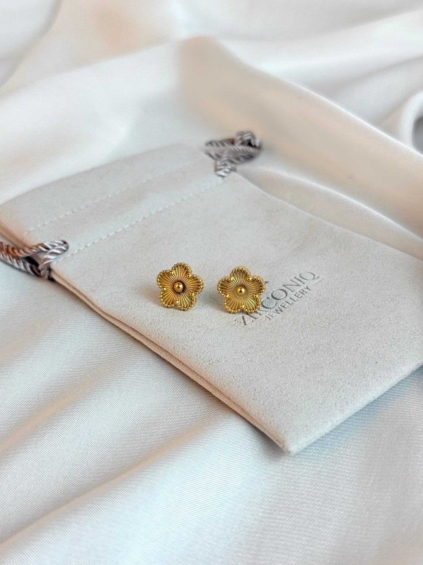Gold Plated Golden Clover Earrings, Lucky Five Leaves Clover Earrings, Stainless Steel Gold Plated Earrings, Lucky Jewelry for Her