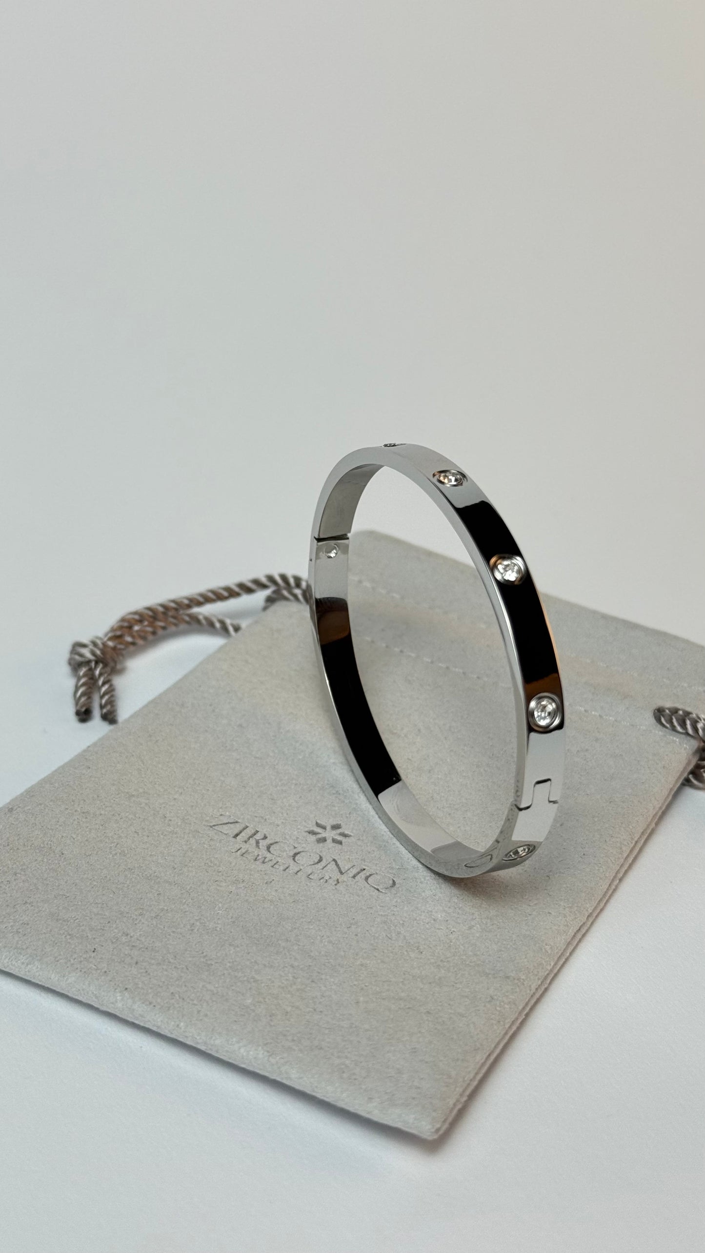 Zircon Studded Stainless Steel Silver Plated Bangle Bracelet - Silver