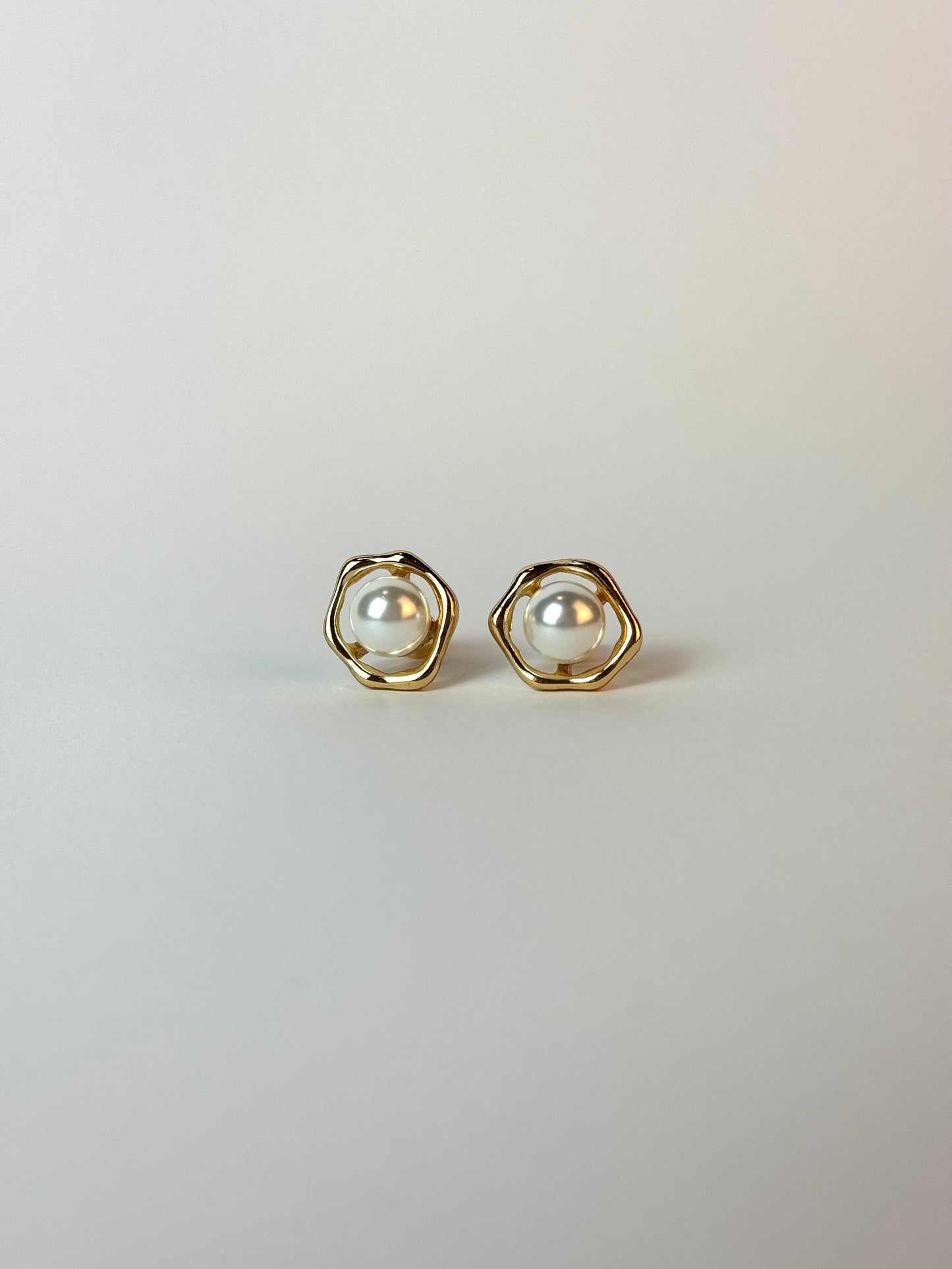 18 Karat vergoldete ovale Ohrstecker