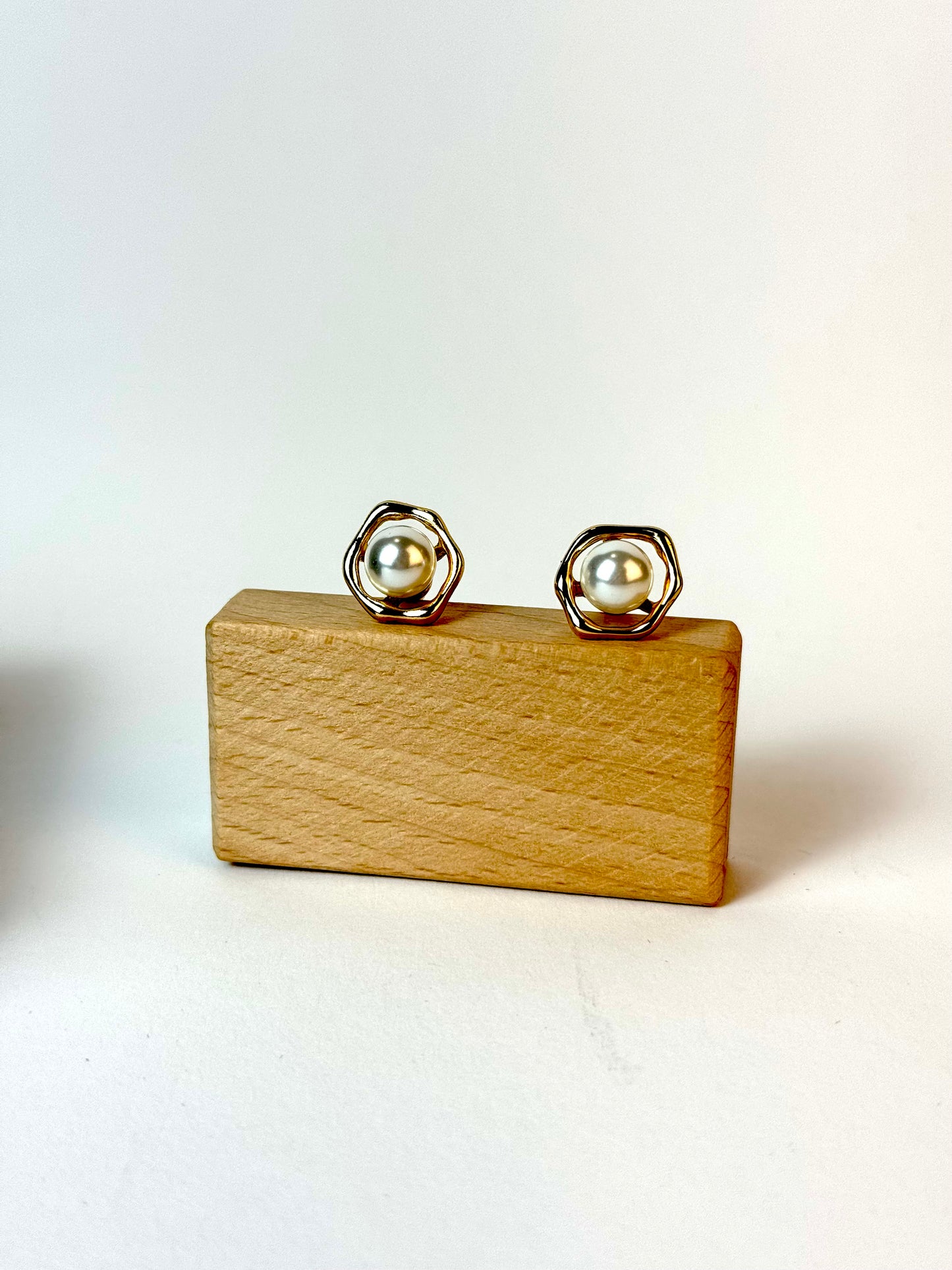18 Karat vergoldete ovale Ohrstecker