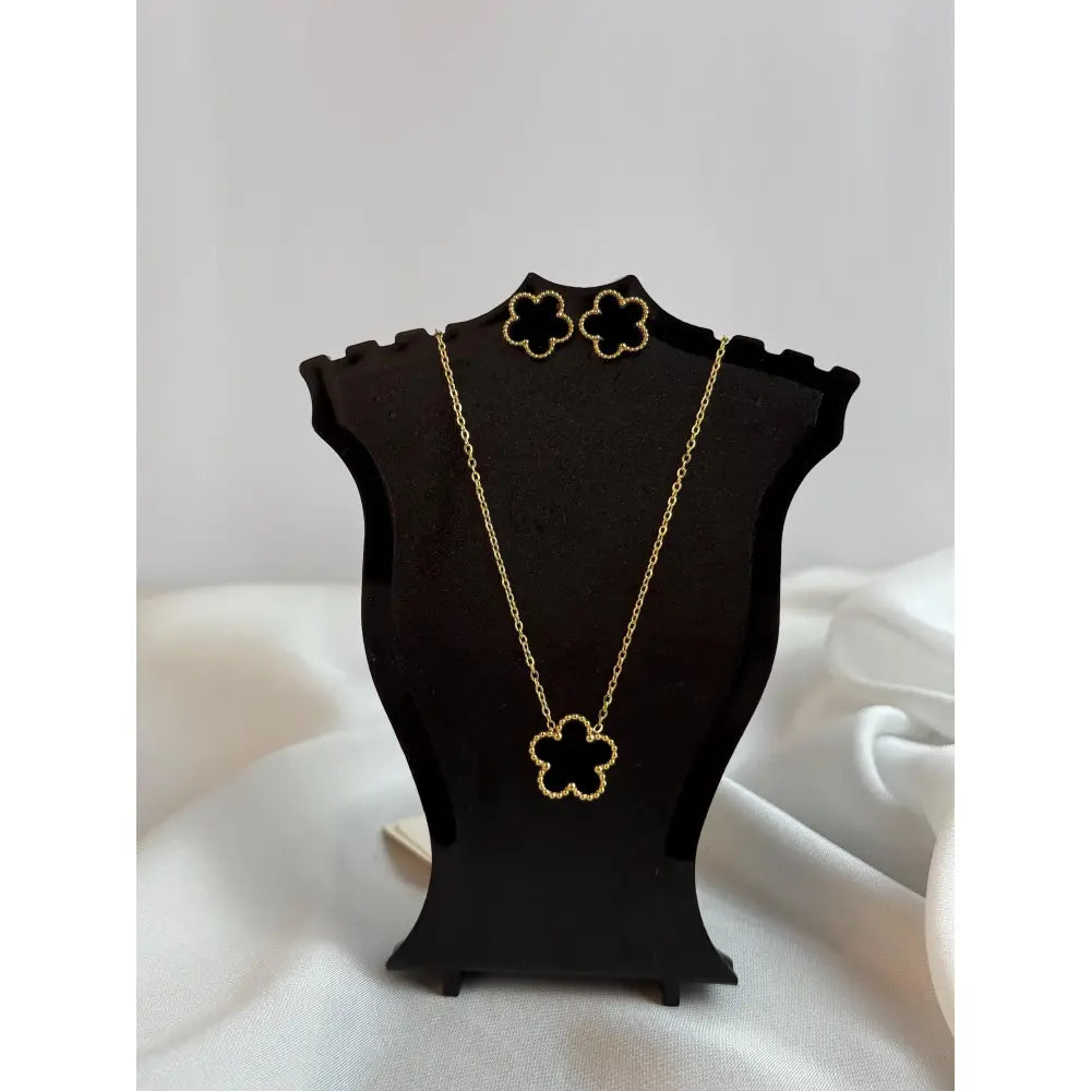 Five Leaf Black Clover Necklace Set