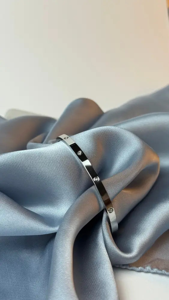 Zircon Studded Stainless Steel Silver Plated Bangle Bracelet - Silver